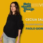 “Libri nei vicoli del Borgo” ed “Extra Viva”: questa sera a Locorotondo la giornalista Cecilia Sala dialoga con Paolo Giordano. Alle 19 in villa comunale.